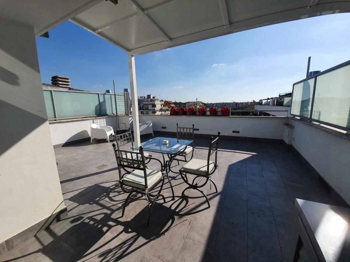 Penthouse 41 In Trastevere With Big Terrace Roma Exterior foto